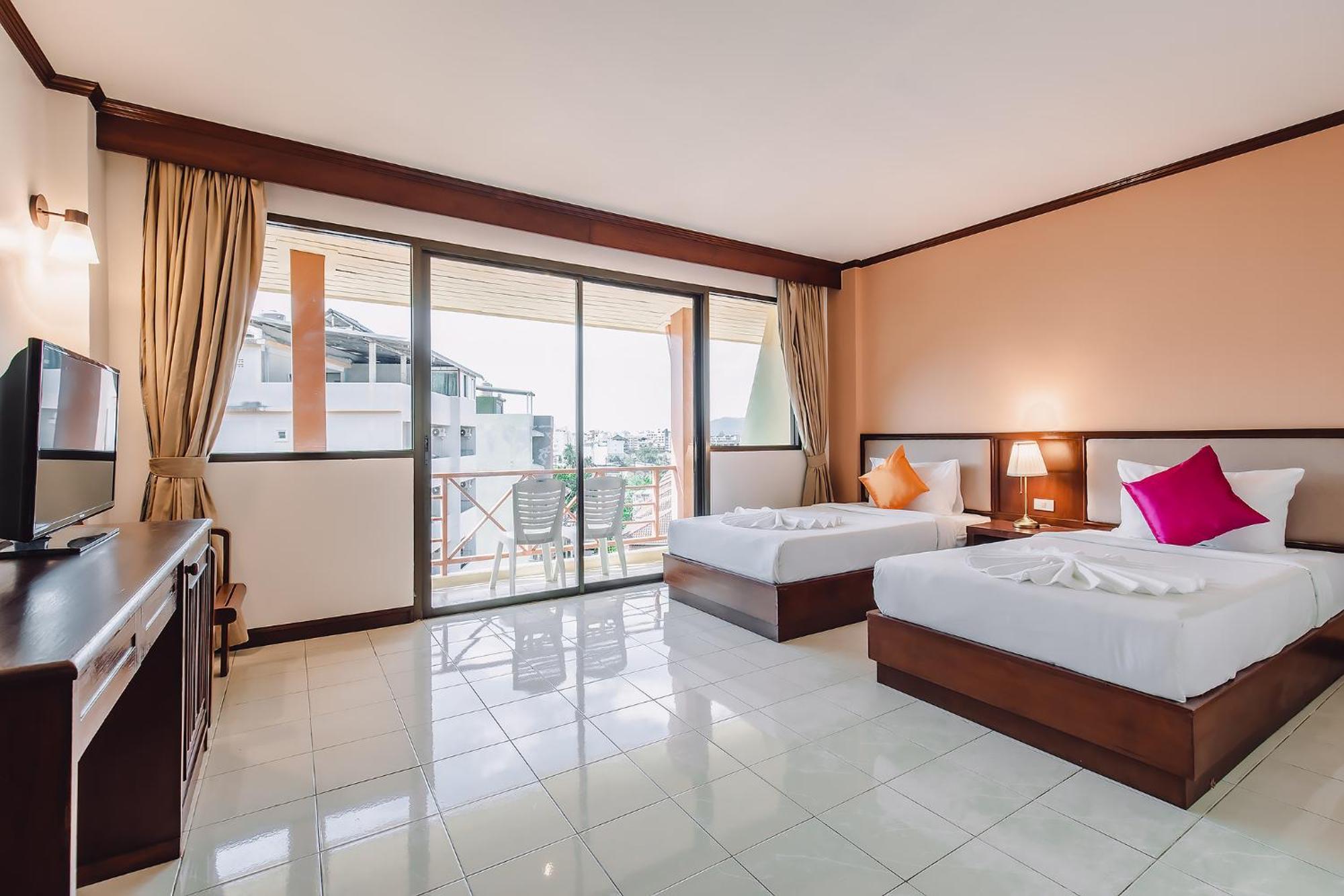 Bauman-Ville Hotel Patong Exteriér fotografie